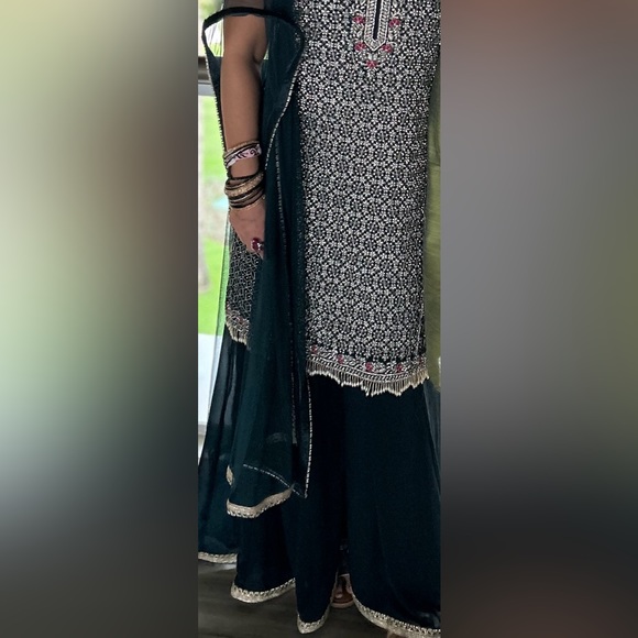 FESTIVAL SPECIAL LUNCHING NEW SHARARA PAIR WITH DUPATTA